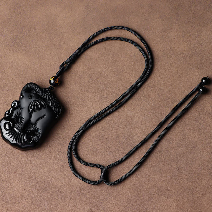 Collana con ciondolo portachiavi in corda di protezione per elefante in ossidiana nera