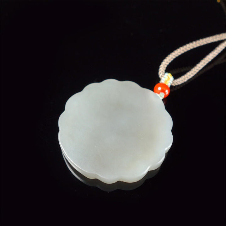 Collana con ciondolo di benedizione e protezione del pavone in giada bianca