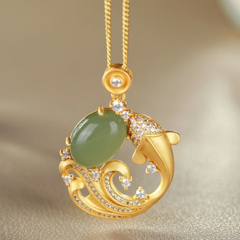 Collana con ciondolo calmante con pesce koi in giada ciano e Buddha Stones - image 2