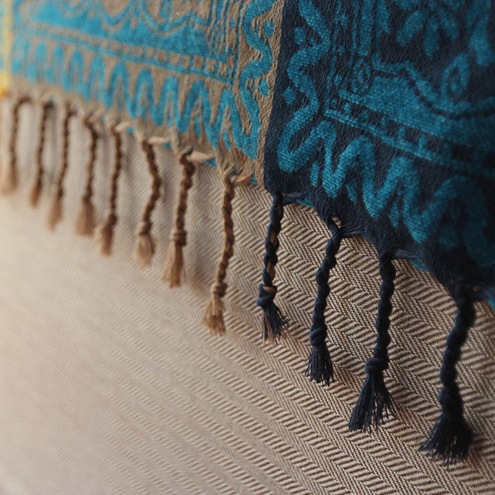 Coperta accogliente tinta a mano con motivo floreale colorato tibetano Buddha Stones