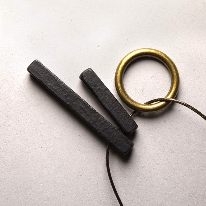 Collana con ciondolo in legno di ebano e cerchio zen Buddha Stones , illuminazione - Legno di ebano - image 0