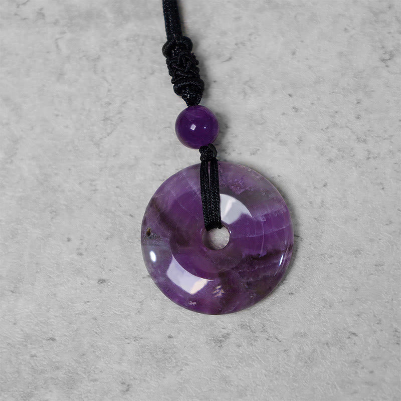 Collana con ciondolo moneta portafortuna Buddha Stones, cristallo curativo e pietre preziose