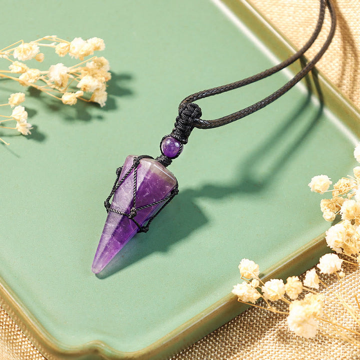 Collana con ciondolo a punta in pietra naturale Buddha Stones