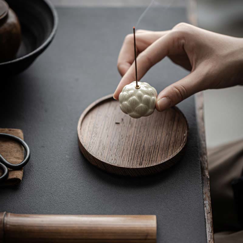 Buddha Stones Mini Fiore di Loto Meditazione Bastoncino di Ceramica Piccolo Bruciatore di Incenso Decorazione