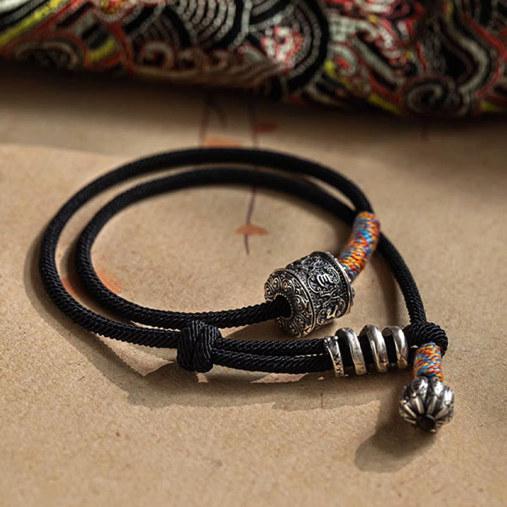 Braccialetto a doppio giro con amuleto intagliato in Buddha Stones tibetano Om Mani Padme Hum