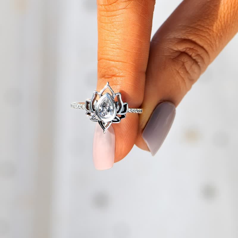 Anello di protezione con benedizione in zircone e loto in argento sterling Buddha Stones - image 6