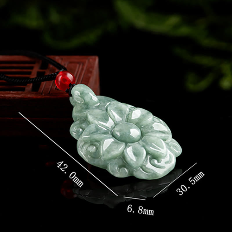 Buddha Stones Collana con ciondolo portafortuna con motivo floreale Kalanchoe blossfeldiana in giada naturale