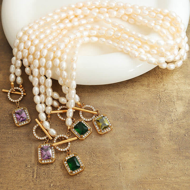 Collana con ciondolo con ciondolo di perle e zirconi della ricchezza