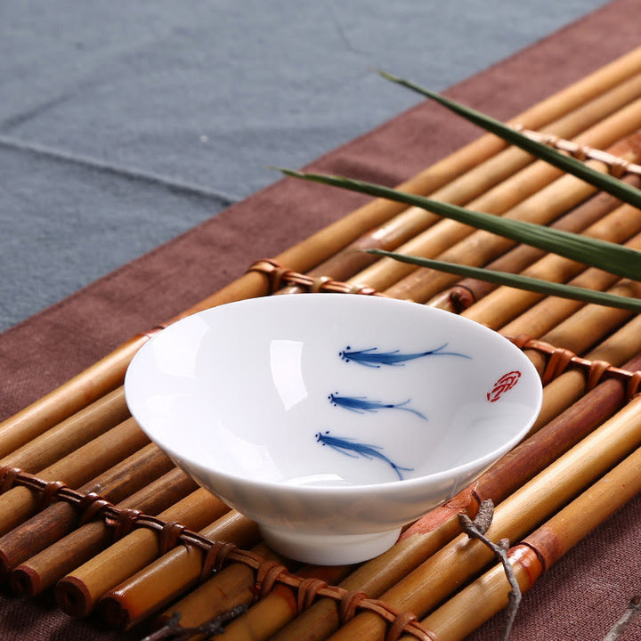 Buddha Stones Jingdezhen blu e bianco porcellana Koi Fish tazza da tè in ceramica Kung Fu tazze da tè