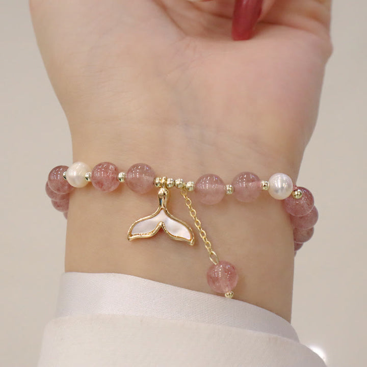 Braccialetto di guarigione con ciondolo a forma di carattere Fu, con ciondolo a forma di coda di pesce , con perle di quarzo fragola e alce sorridente