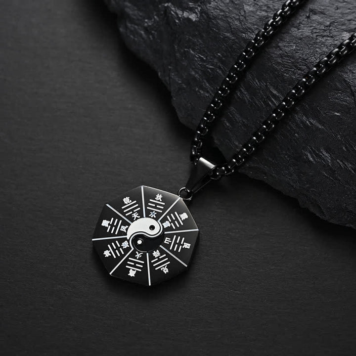 Collana pendente in acciaio al titanio e bilanciamento Bagua Yin Yang - image 3