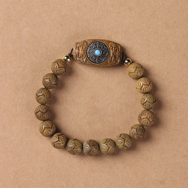 Braccialetto rilassante Om Mani Padme Hum in legno di sandalo verde e legno di ebano e sandalo Buddha Stones