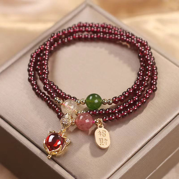 Buddha Stones Granato naturale Cristallo di quarzo fragola Volpe Koi Pesce Pace Fibbia Fortuna Protezione Braccialetto a triplo giro