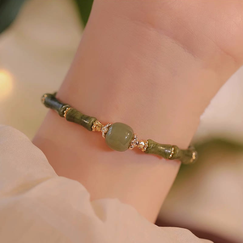 Braccialetto della fortuna con motivo di bambù in giada Hetian con peridoto placcato in rame 14K Buddha Stones