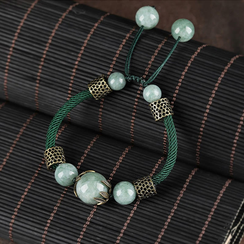 Braccialetto di perline di giada fortunata con corda verde fatto a mano Buddha Stones