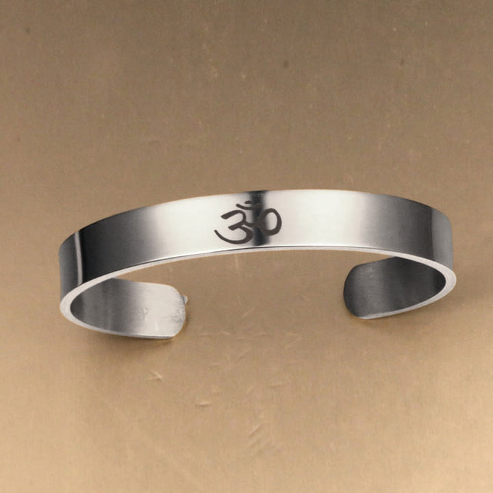Bracciale rigido con simbolo OM tibetano Buddha Stones Mindfulness