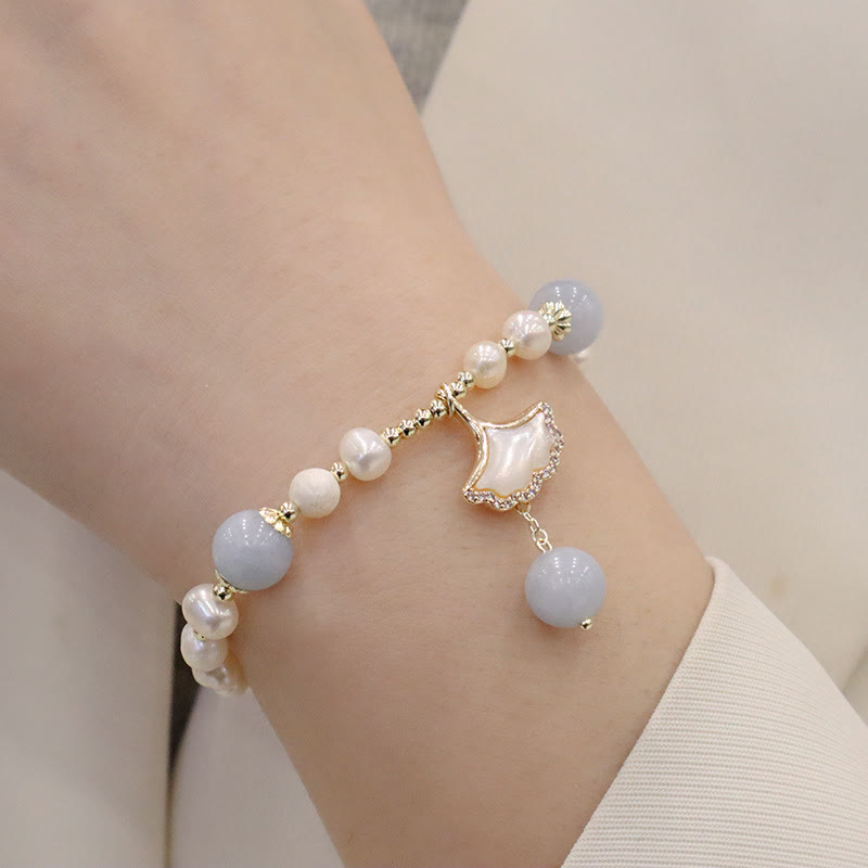 Braccialetto con ciondolo a forma di farfalla con foglia di ginkgo e perle di acquamarina naturale Buddha Stones