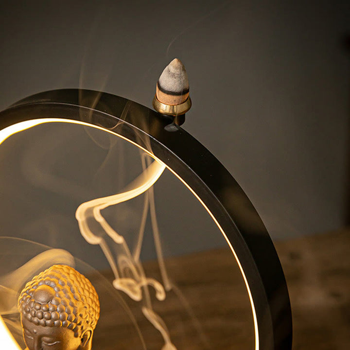 Buddha Stones Buddha Lotus Fontana di fumo a riflusso Bruciatore di incenso di benedizione in ceramica con decorazione luminosa