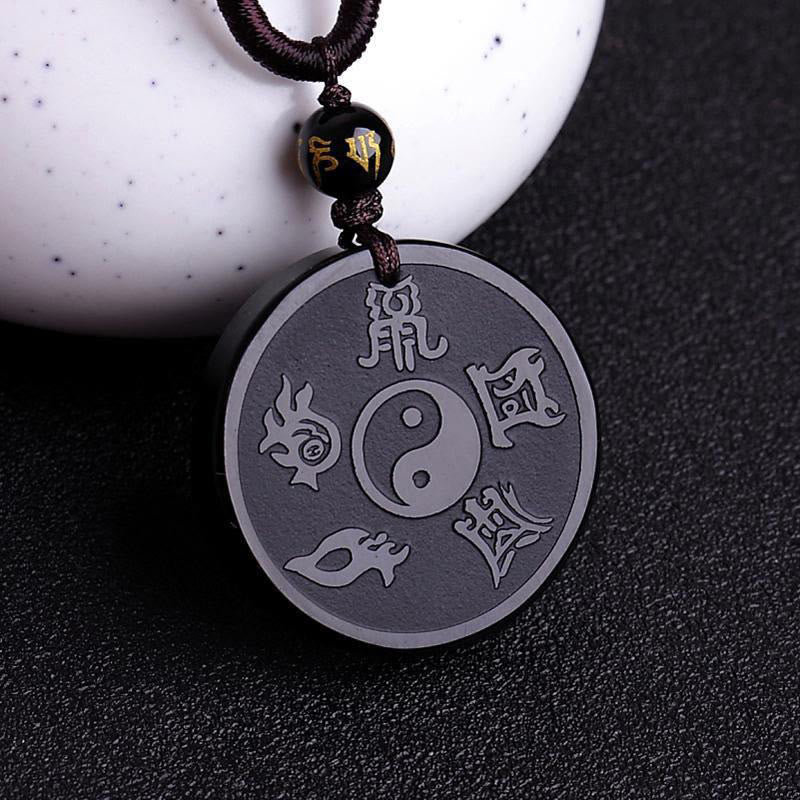 Buddha Stones Ossidiana nera naturale Taoismo Cinque montagne sacre Mantra a nove caratteri Intagliato Forza Yin Yang Collana Ciondolo Portachiavi - Ossidiana nera e corda - image 1