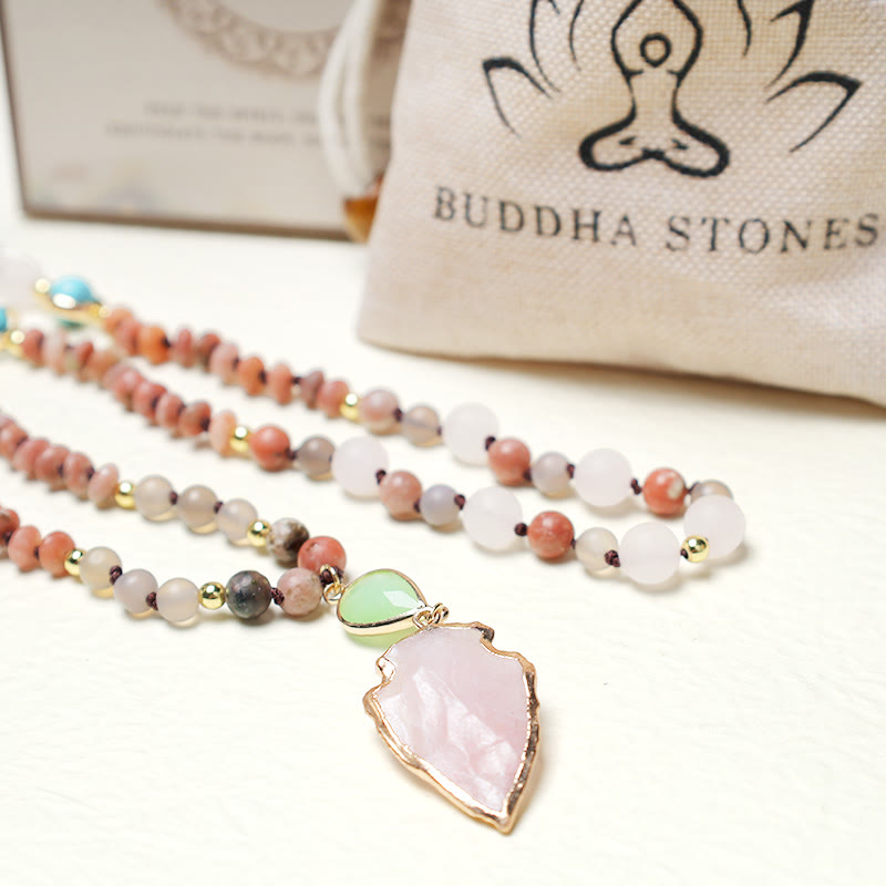 Collana con ciondolo a forma di freccia curativa in pietra di cristallo di quarzo rosa naturale