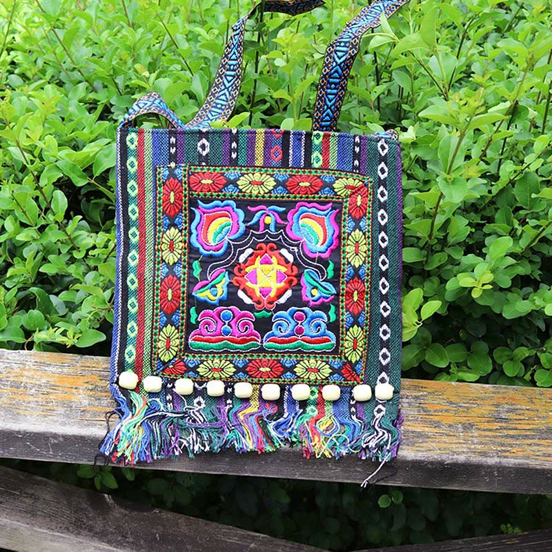 Borsa a tracolla in tela di camelia ricamata a mano tibetana
