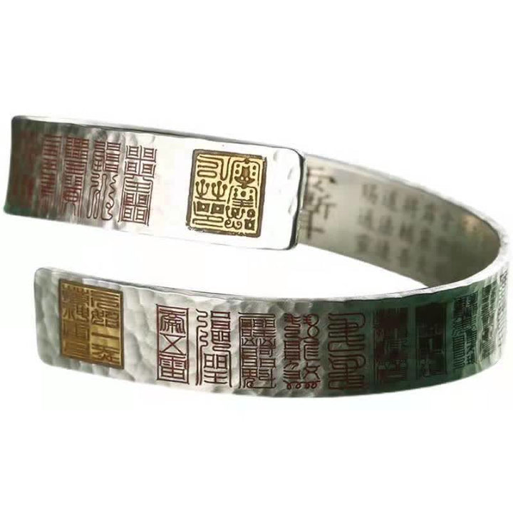 Bracciale rigido con polsino in rame con lettere e bilanciamento curativo