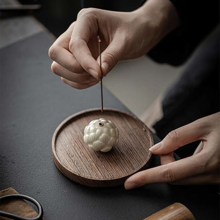 Buddha Stones Mini Fiore di Loto Meditazione Bastoncino di Ceramica Piccolo Bruciatore di Incenso Decorazione