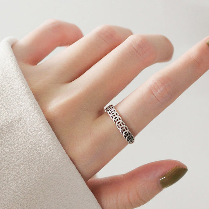 Anello regolabile portafortuna con design moneta in rame vintage