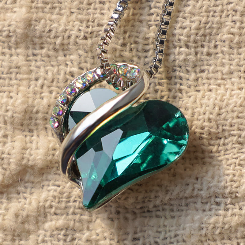 Collana con ciondolo con energia curativa, pietra portafortuna del cuore Buddha Stones d'amore