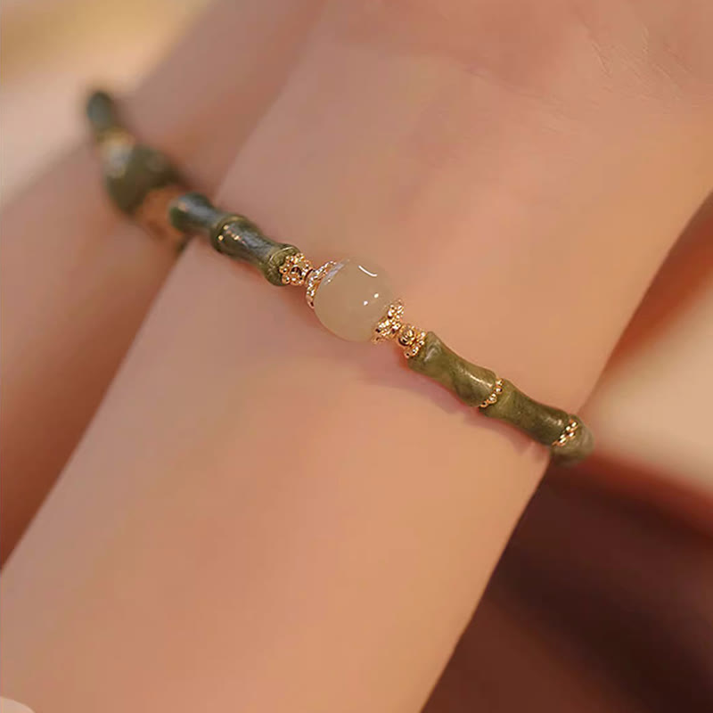 Braccialetto della fortuna con motivo di bambù in giada Hetian con peridoto placcato in rame 14K Buddha Stones