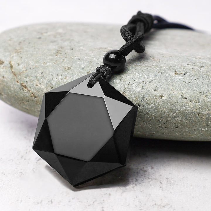 Collana con ciondolo purificatore con talismano in ossidiana nera