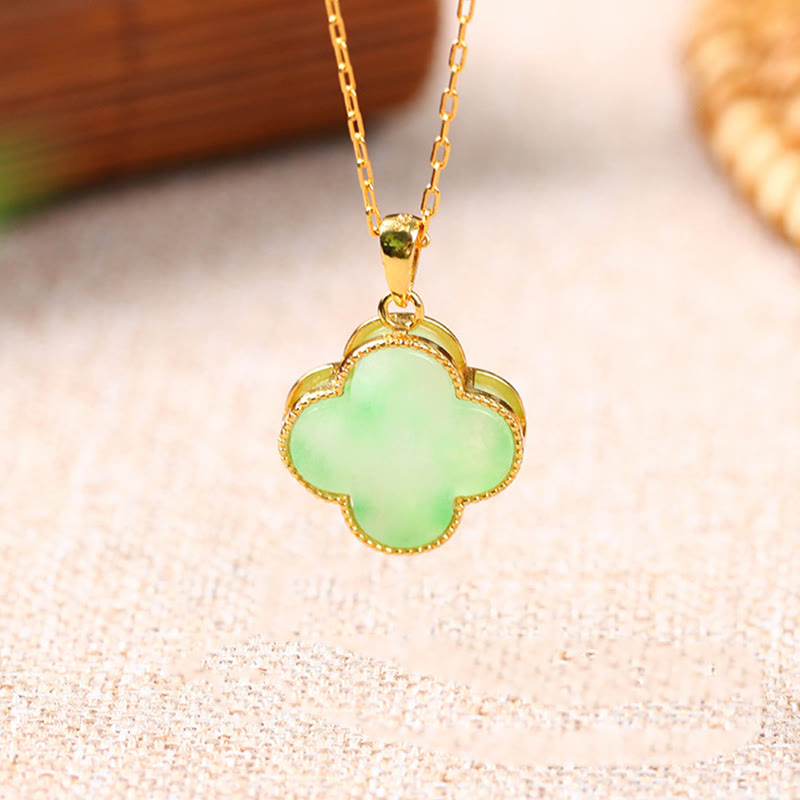 Collana con ciondolo portafortuna in giada con motivo a quadrifoglio Buddha Stones